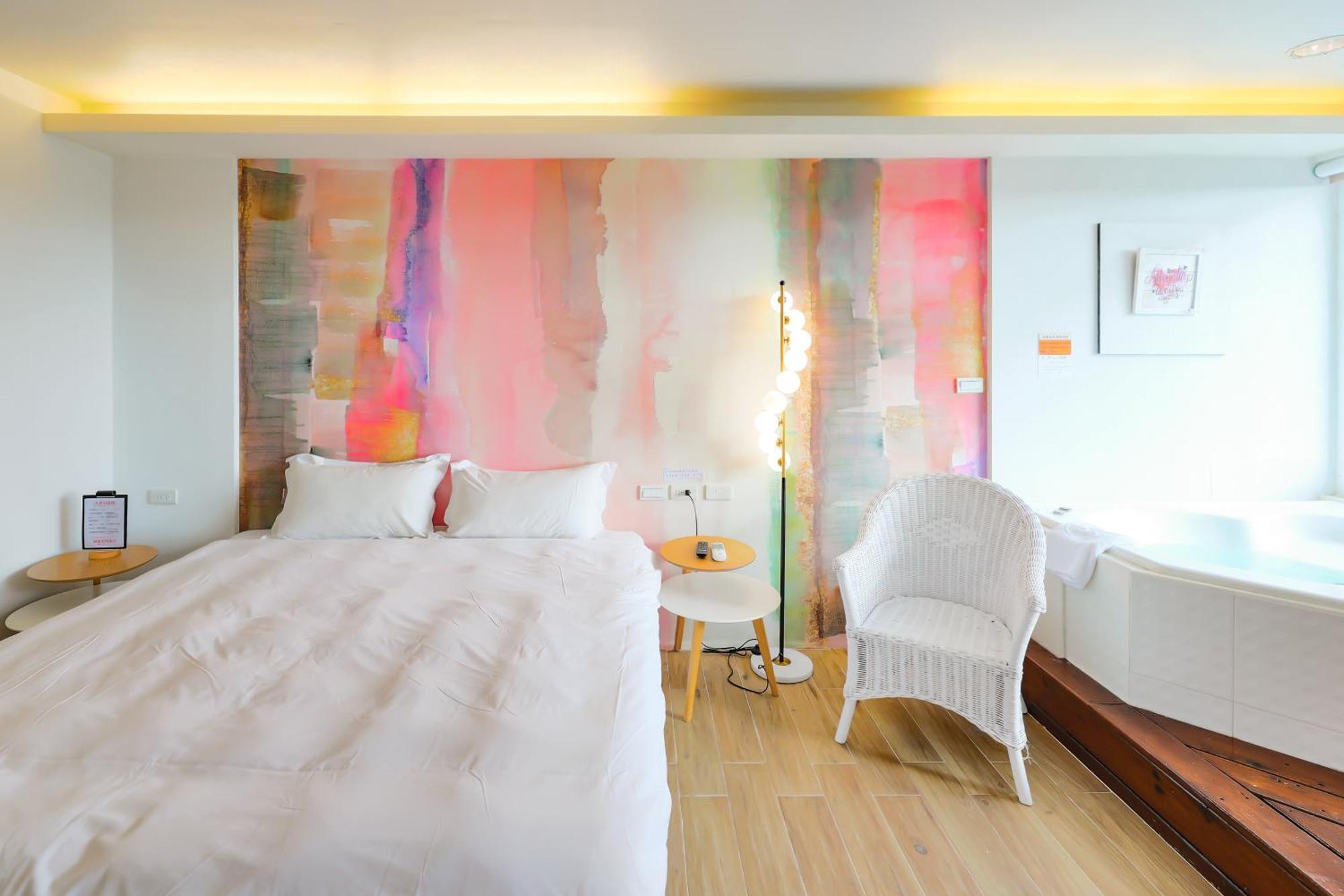 Lovestar Lakeside Hotel - Stars Building Nanwan Kamer foto